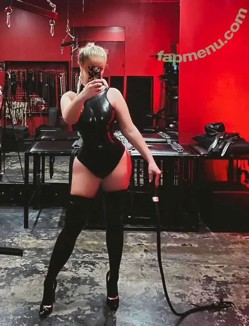 lolainlatex nude photo #0028 (lolainlatex)