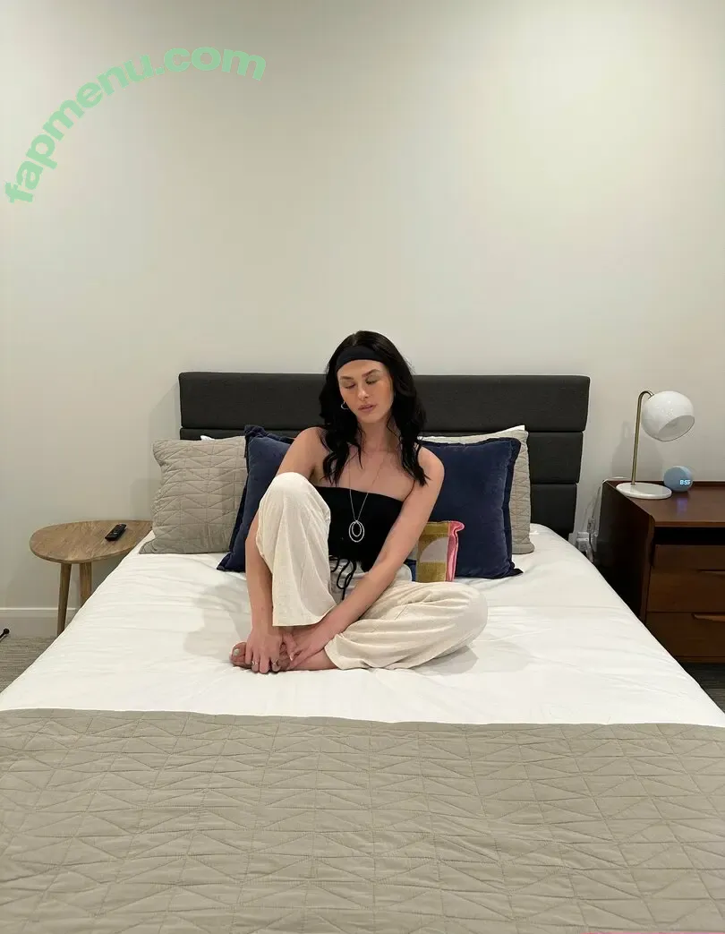 lolareyxo nude photo #0289 (itslolarey)