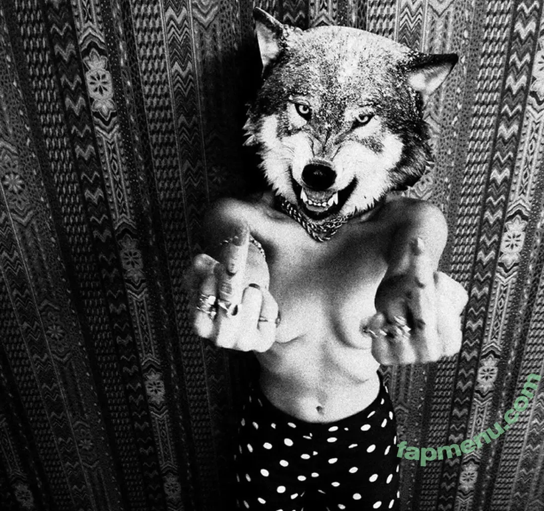 LolaWolf nude photo #0008 (LolaWolf)