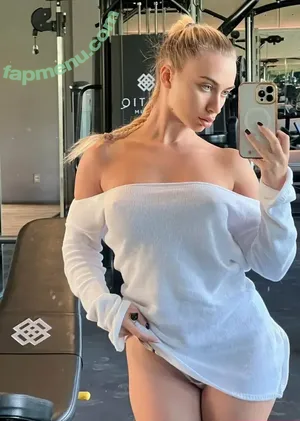  nude photo #0005