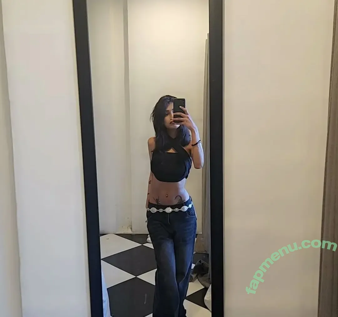 Lonely_drug nude photo #0001 (_lonely_drug / shazia)
