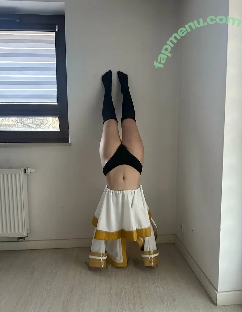 lonelylunavip nude photo #0016 (lonelylunavip)