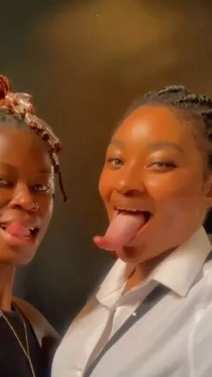 Long Tongue Fetish / _longtonguelewis / diqueentongue / longtonguelewis nude photo #0190