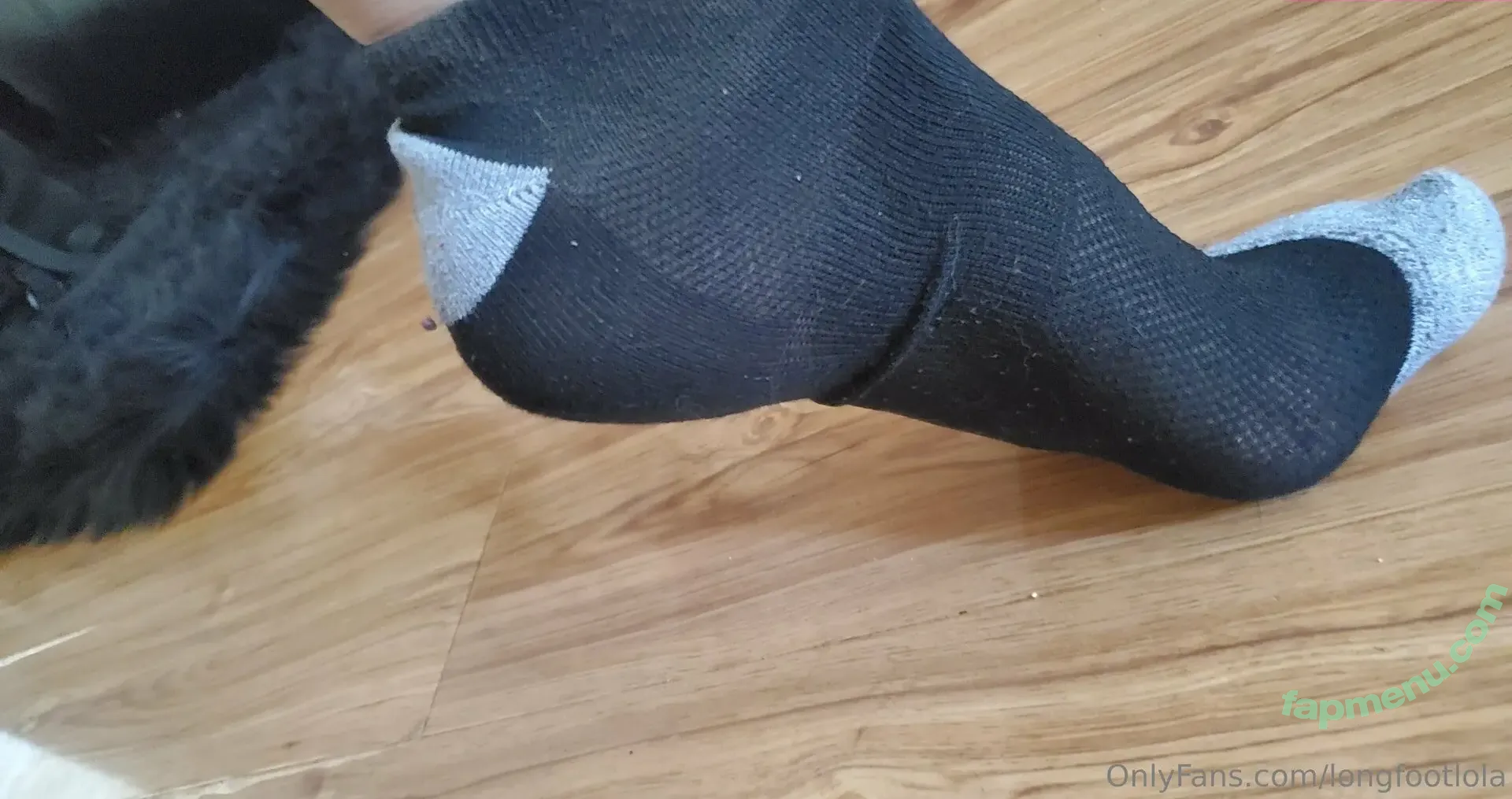 longfootlola nude photo #0037 (la_foot_long)