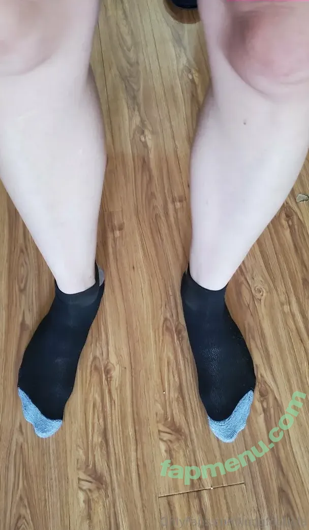 longfootlola nude photo #0038 (la_foot_long)
