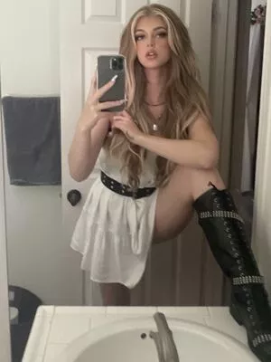 Loren Gray / iamlorengray / loren / lorengray nude photo #0320