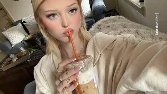 Loren Gray / iamlorengray / loren / lorengray nude photo #0377