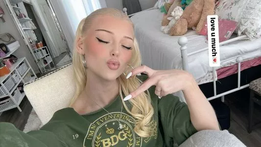 Loren Gray / iamlorengray / loren / lorengray nude photo #0391