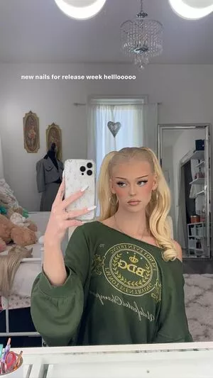 Loren Gray / iamlorengray / loren / lorengray nude photo #0392