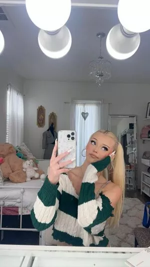Loren Gray / iamlorengray / loren / lorengray nude photo #0434