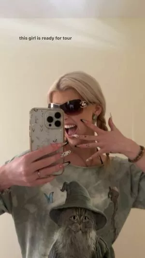 Loren Gray / iamlorengray / loren / lorengray nude photo #0477