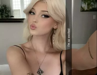 Loren Gray / iamlorengray / loren / lorengray nude photo #0480