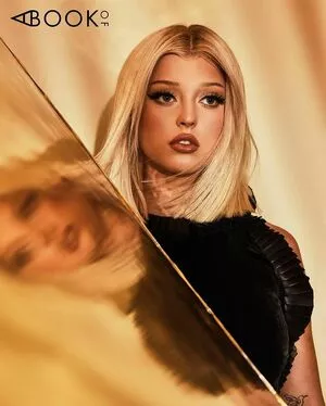 Loren Gray / iamlorengray / loren / lorengray nude photo #0542