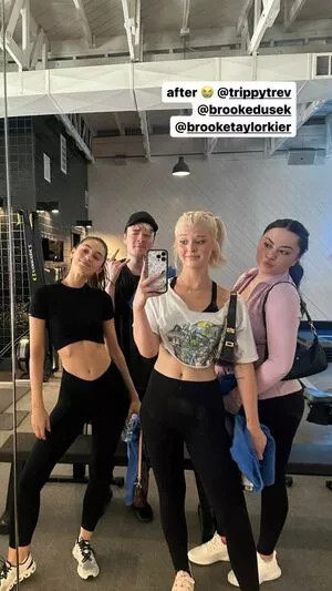 Loren Gray / iamlorengray / loren / lorengray nude photo #0589