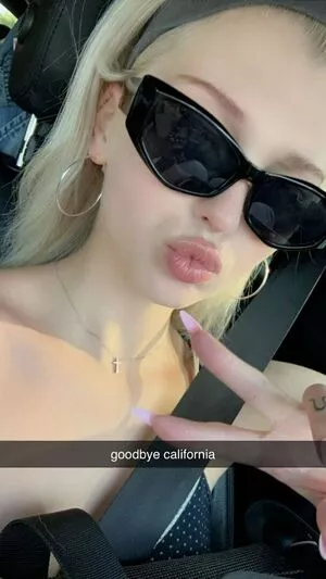 Loren Gray / iamlorengray / loren / lorengray nude photo #0675