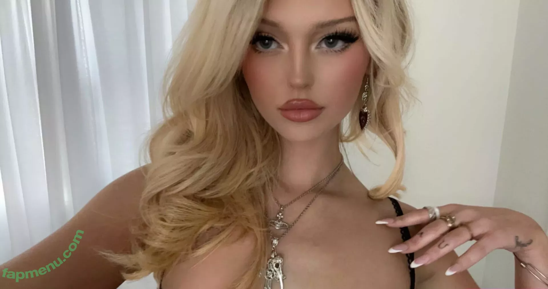 Loren Gray nude photo #0381 (iamlorengray / loren / lorengray)