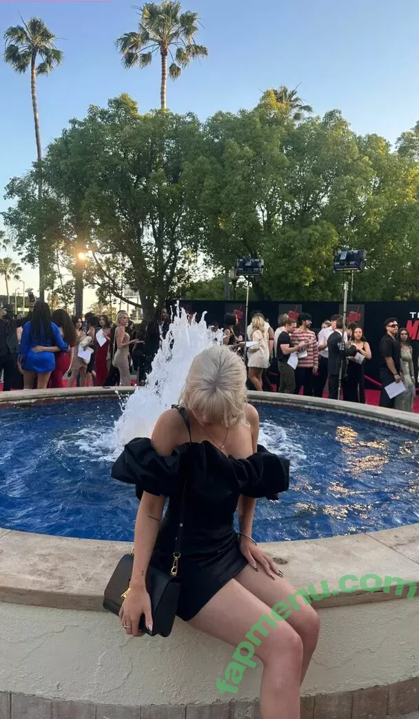 Loren Gray nude photo #0628 (iamlorengray / loren / lorengray)