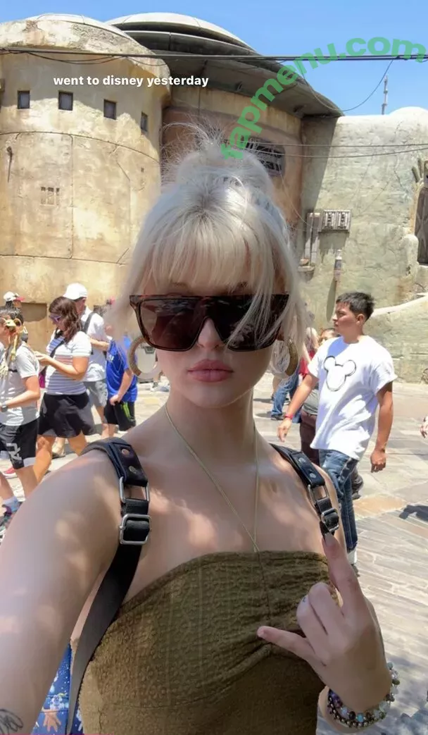 Loren Gray nude photo #0663 (iamlorengray / loren / lorengray)