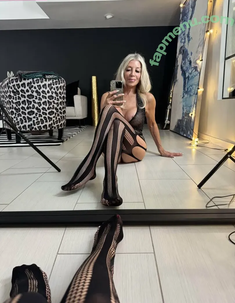 lorrainelewisrocks nude photo #0006 (lorrainelewisrocks)