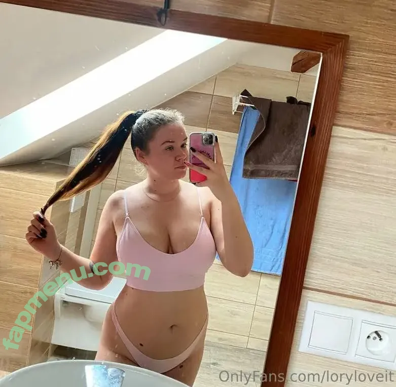 loryvip nude photo #0003 (lory.tv)