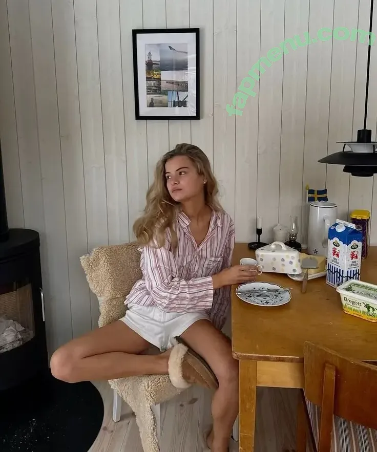 Lotta Emilie Stichler nude photo #0130 (lotta.stichler / lottastichler)