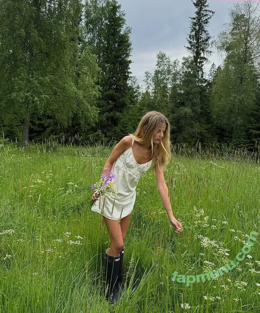 Lotta Emilie Stichler nude photo #0206 (lotta.stichler / lottastichler)