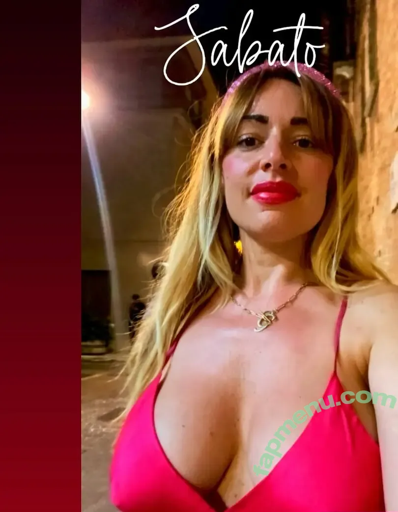 Lottiegio nude photo #0009 (lottielouxo)