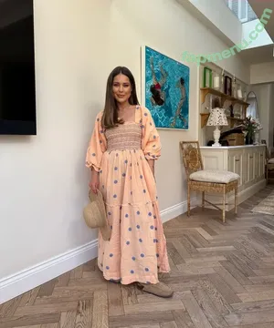 Louise Thompson / louise.thompson / samt907 nude photo #0055