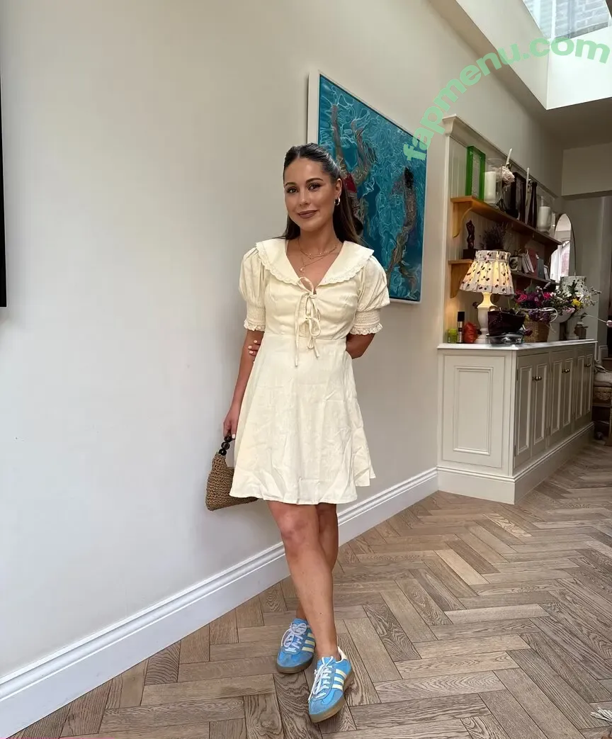 Louise Thompson nude photo #0033 (louise.thompson / samt907)