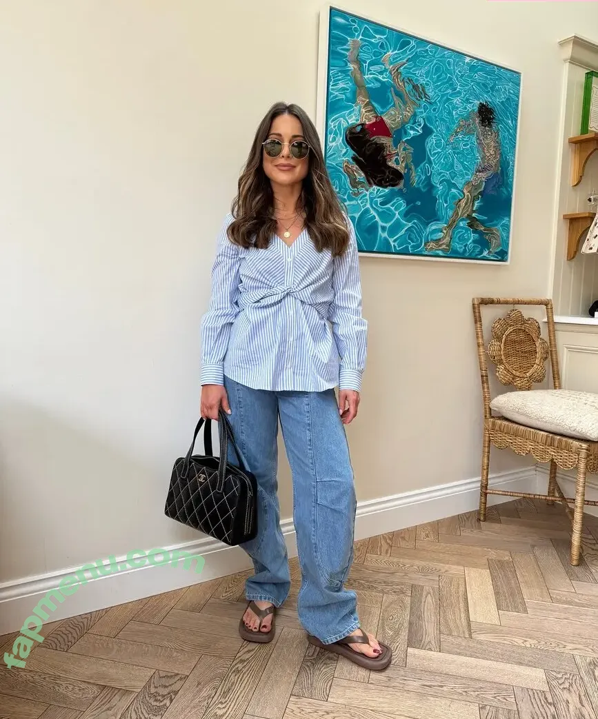 Louise Thompson nude photo #0058 (louise.thompson / samt907)