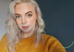  nude photo #0005