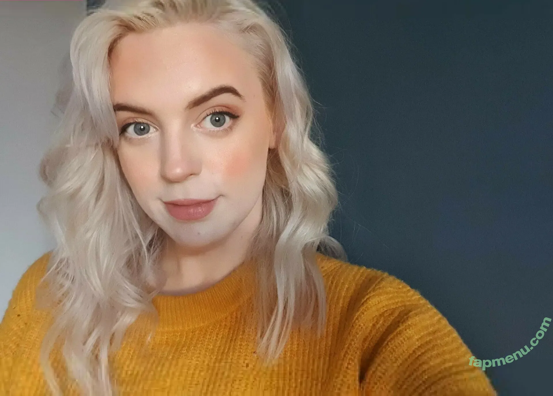 louiseyhannah nude photo #0005 (louiseyhannah)