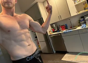 loveafterlockupdaniel / daniel.the.anvil nude photo #0021