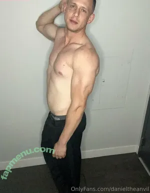loveafterlockupdaniel / daniel.the.anvil nude photo #0028