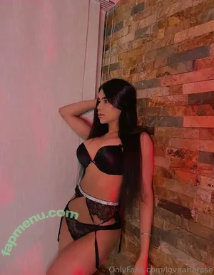  nude photo #0004