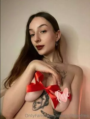 lovelychloefree / lovelychloe26 nude photo #0019