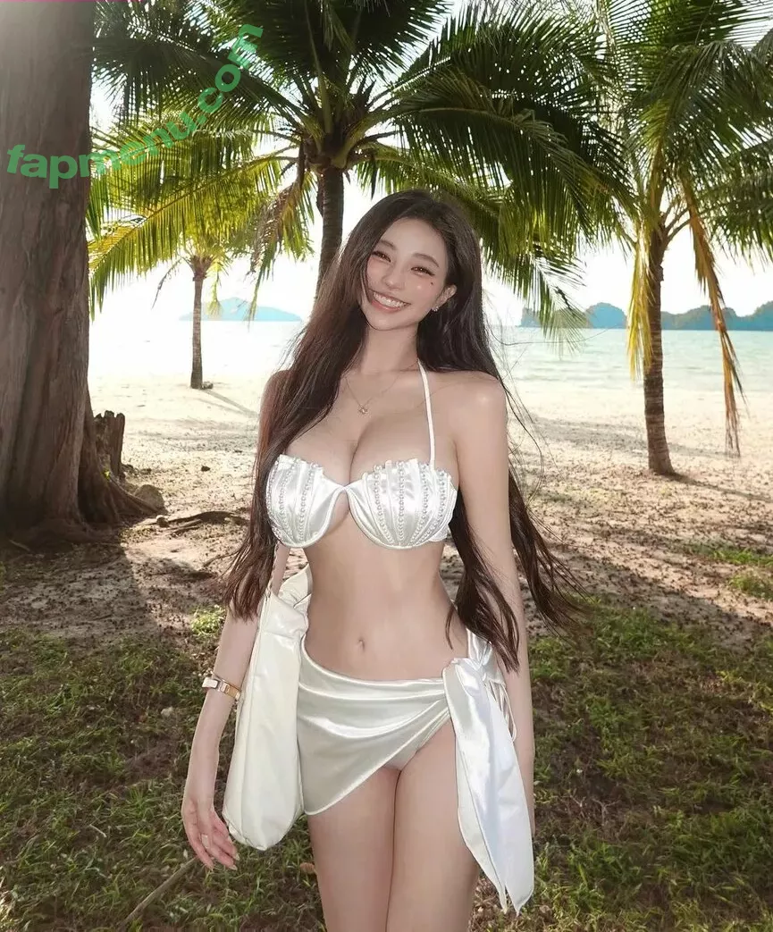 Lovelynnboo nude photo #0022 (Lovelynnisland)
