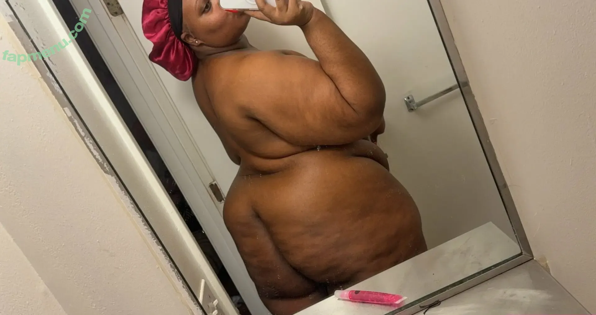 Lovelypeaches nude photo #0004 (lovelypeachespopsinger100)