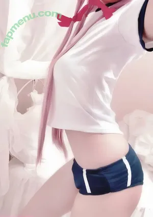 Loveyoukillyou nude photo #0120