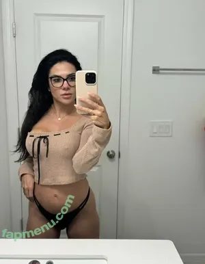  nude photo #0002