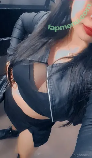 lubigboobs1 / olajuwxn nude photo #0070