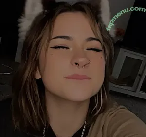 luci.farts / fart.gurl / luci.tootie nude photo #0002