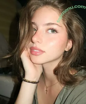  nude photo #0004