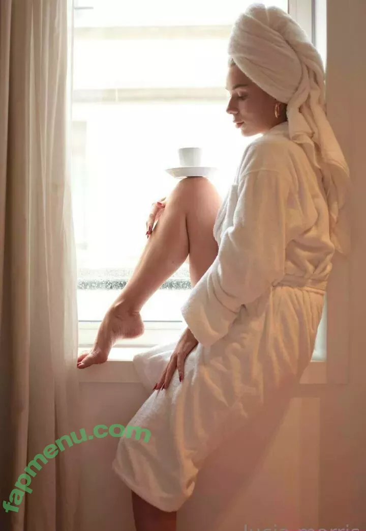 lucia.morris nude photo #0039 (ucantwearthat)