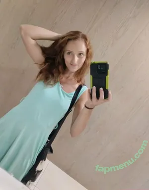  nude photo #0004
