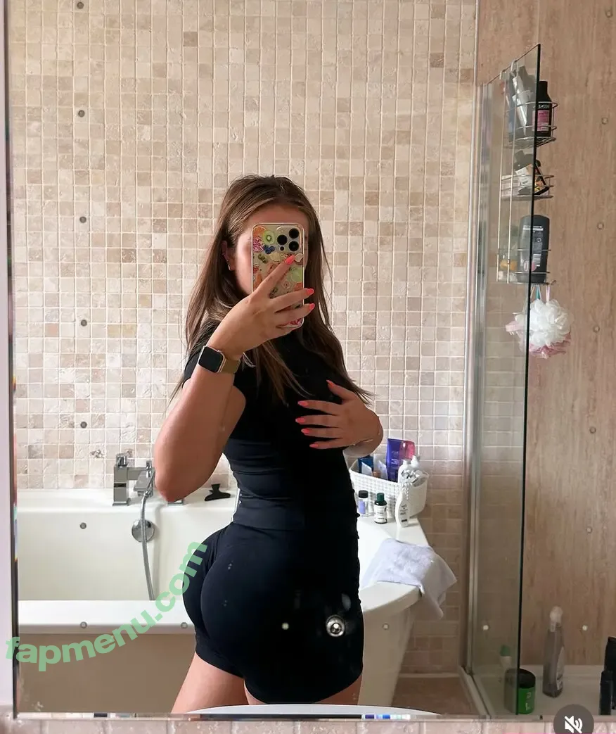 Lucy Bishop nude photo #0001 (lucy__bishop)