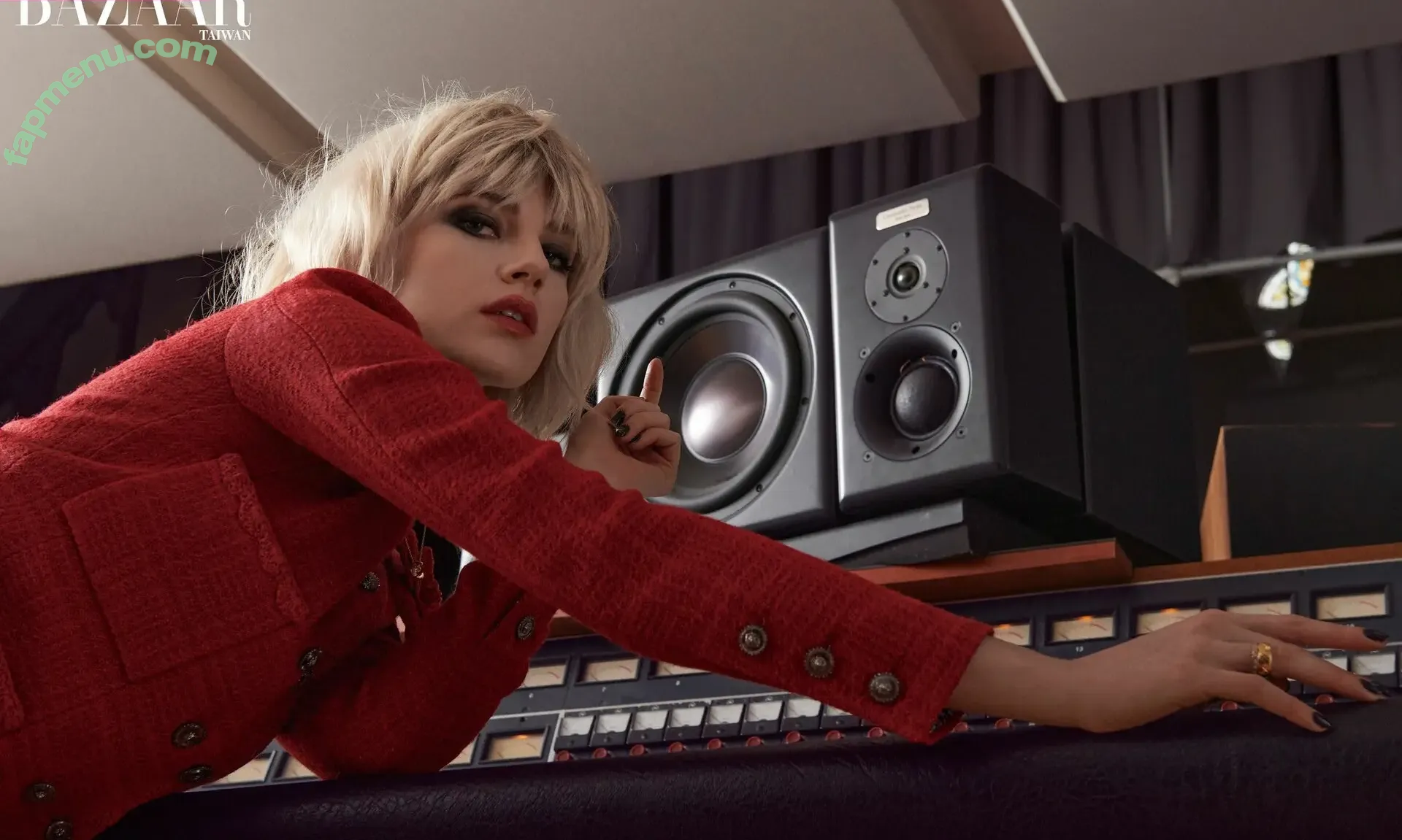 Lucy Boynton nude photo #0051 (lucyboynton1)