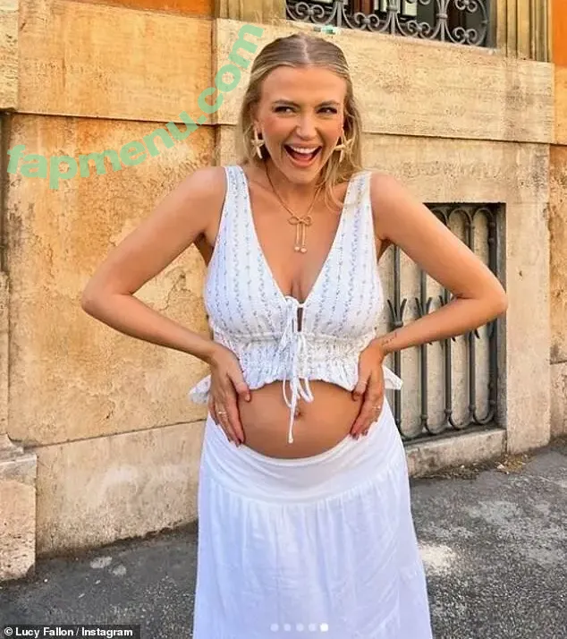 Lucy Fallon nude photo #0051 (Corrie / lucyfallonx)