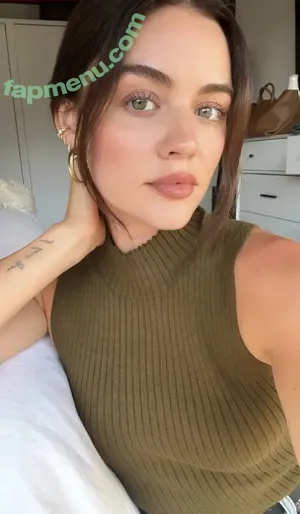 Lucy Hale / lucyhale nude photo #0969