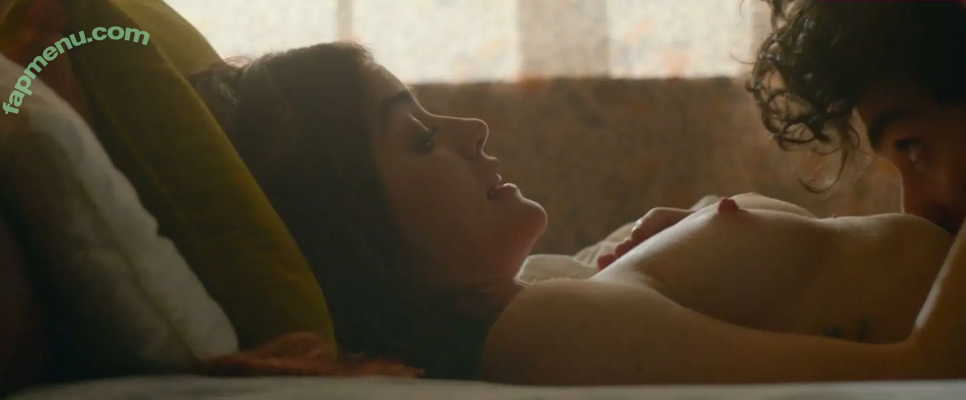 Lucy Hale nude photo #1015 (lucyhale)